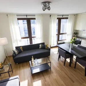 Big Apart-old Town- 3 Rooms- 10 People- Garage- Lift- New Building Wrocław