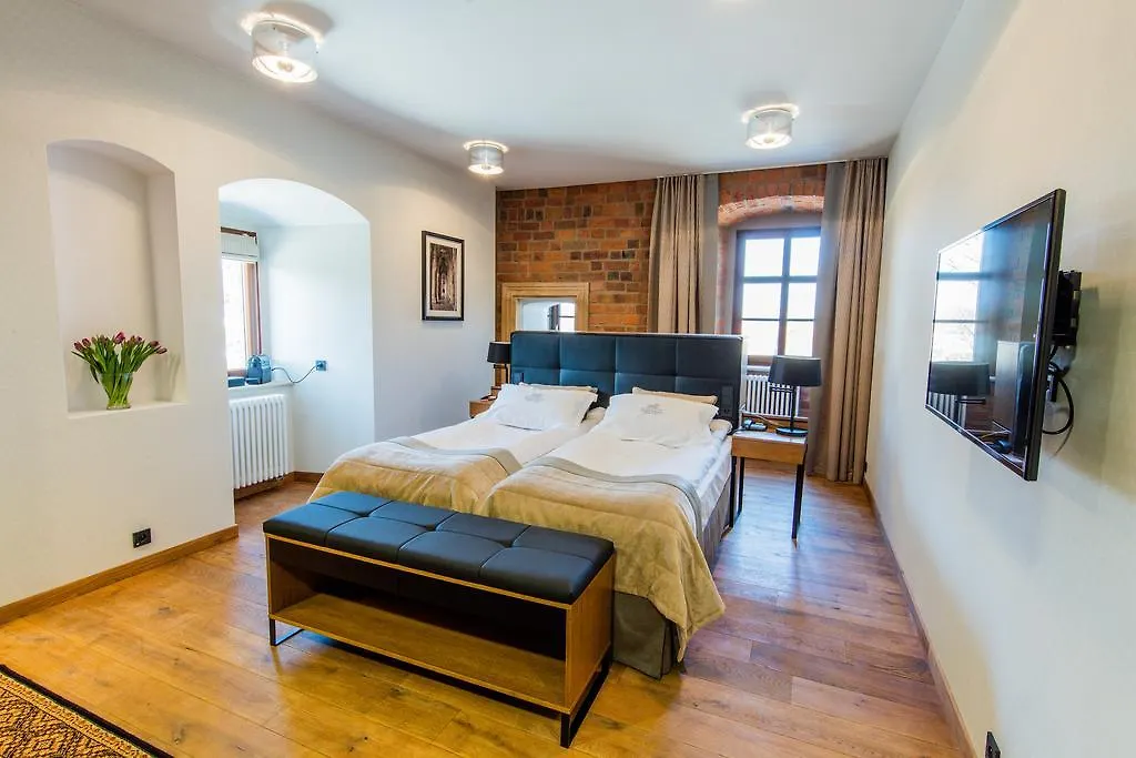 Hotel Zamek Topacz Wysoka