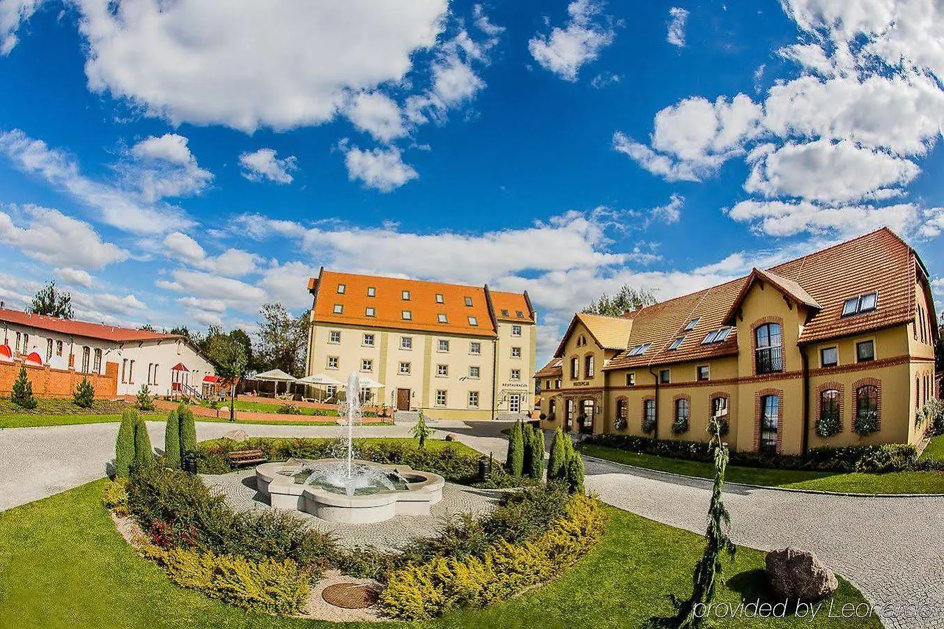 Zamek Topacz Wysoka  Hotel